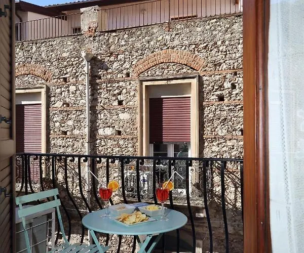 Casa Antico Borgo Cuseni Apartamento Taormina